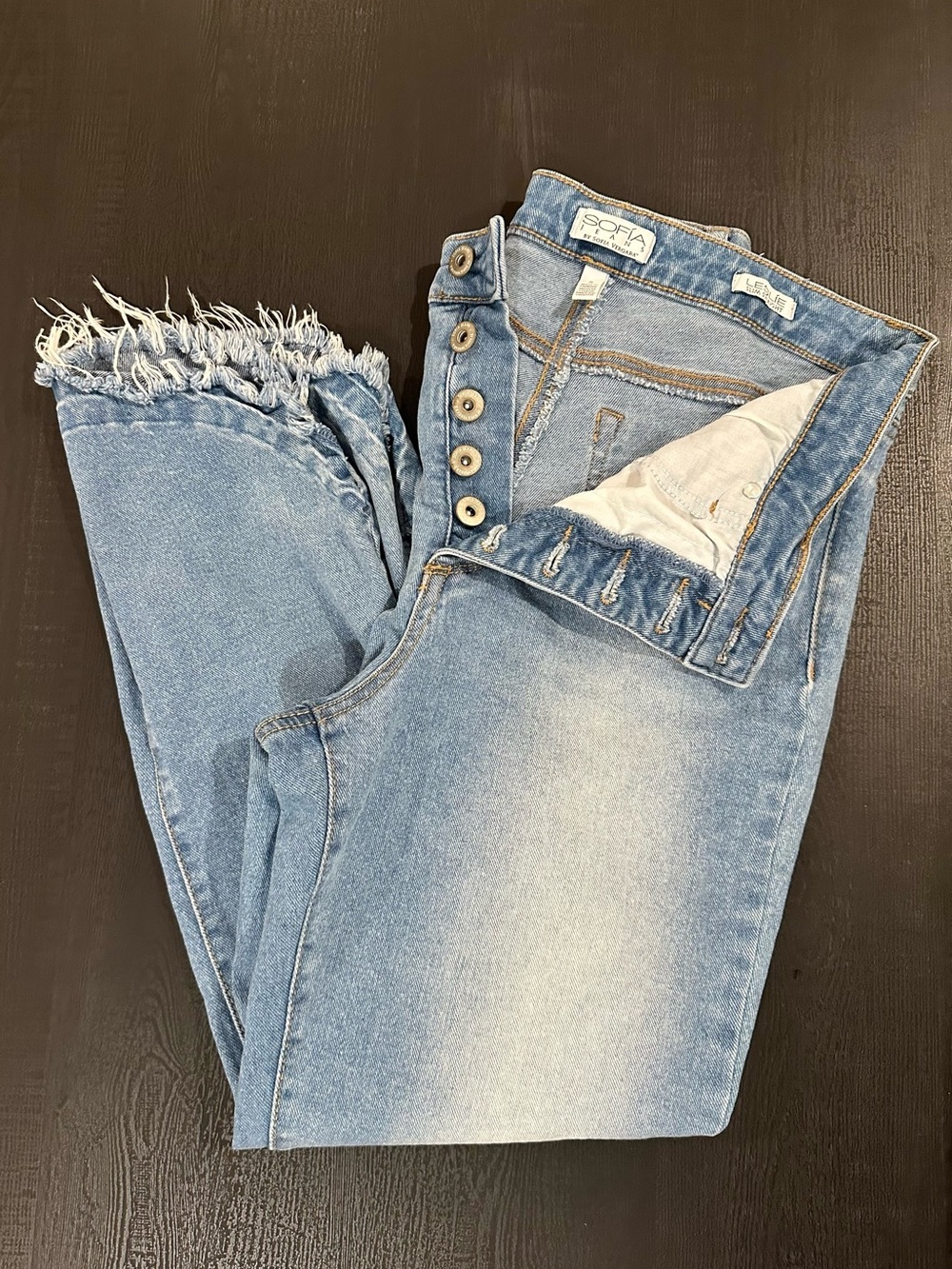 Leslie High Rise Slim Straight Button Fly Croppped Jeans Size 8 by Sofia Vergara